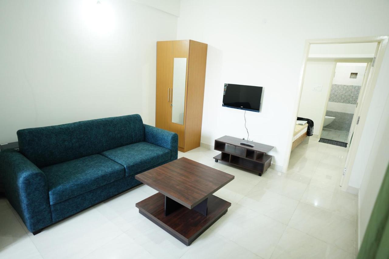 Castle Suites By Haven Homes, Kempegowda International Airport Road Бангалор Екстериор снимка